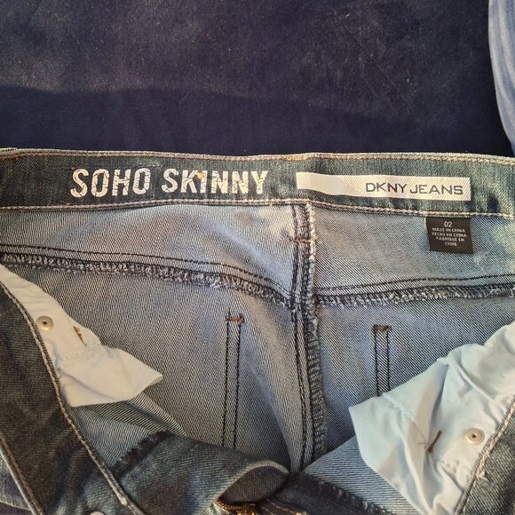 DNKY SOHO Straight Leg Jeans - Picture 2 of 3